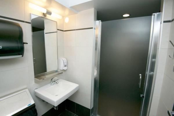 Au Campus Hotel Sherbrooke Ngoại thất bức ảnh