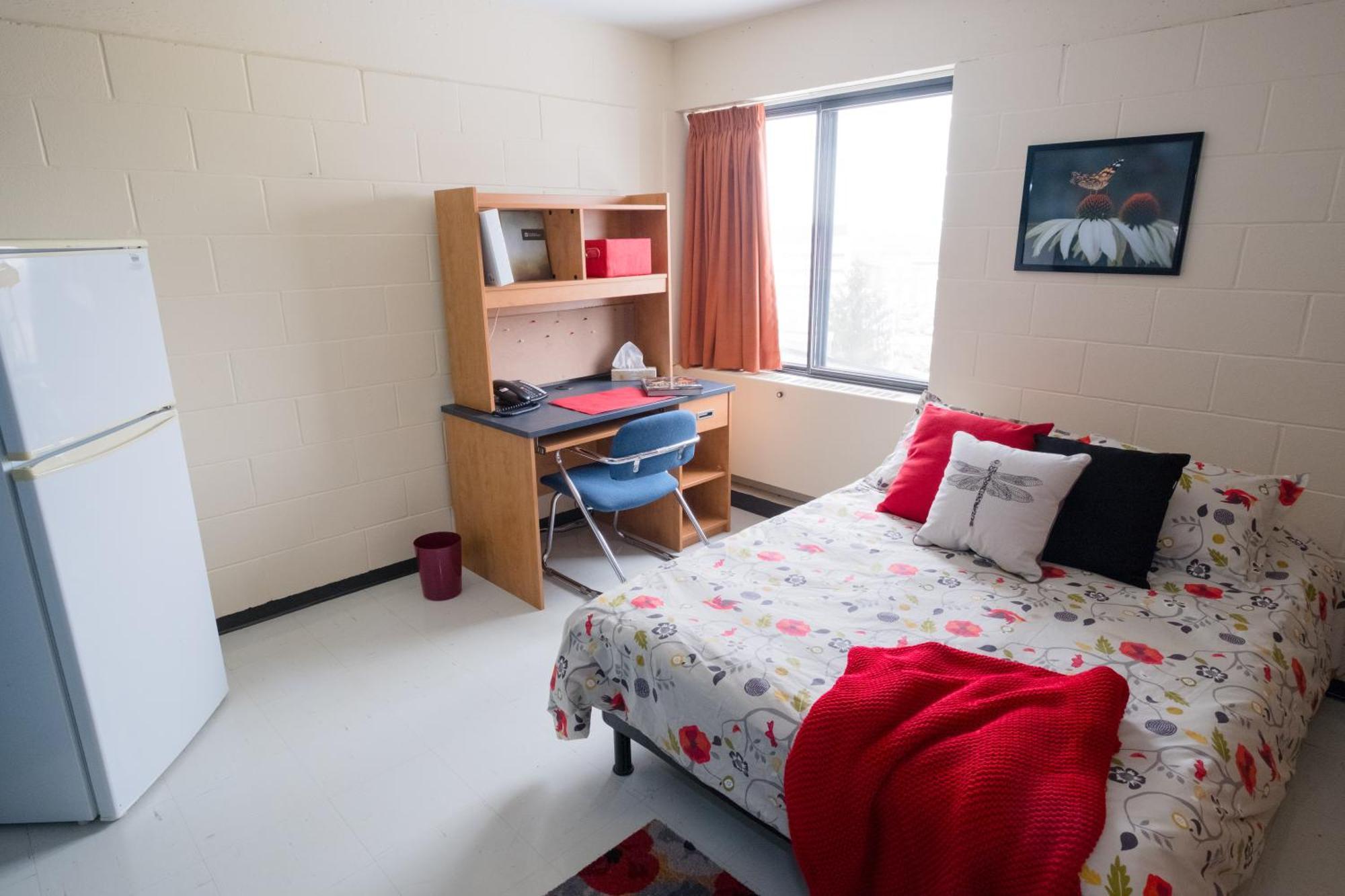 Au Campus Hotel Sherbrooke Ngoại thất bức ảnh